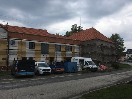 Zateplení pultové střechy objektu Městského úřadu a pošty v Dolním Bukovsku